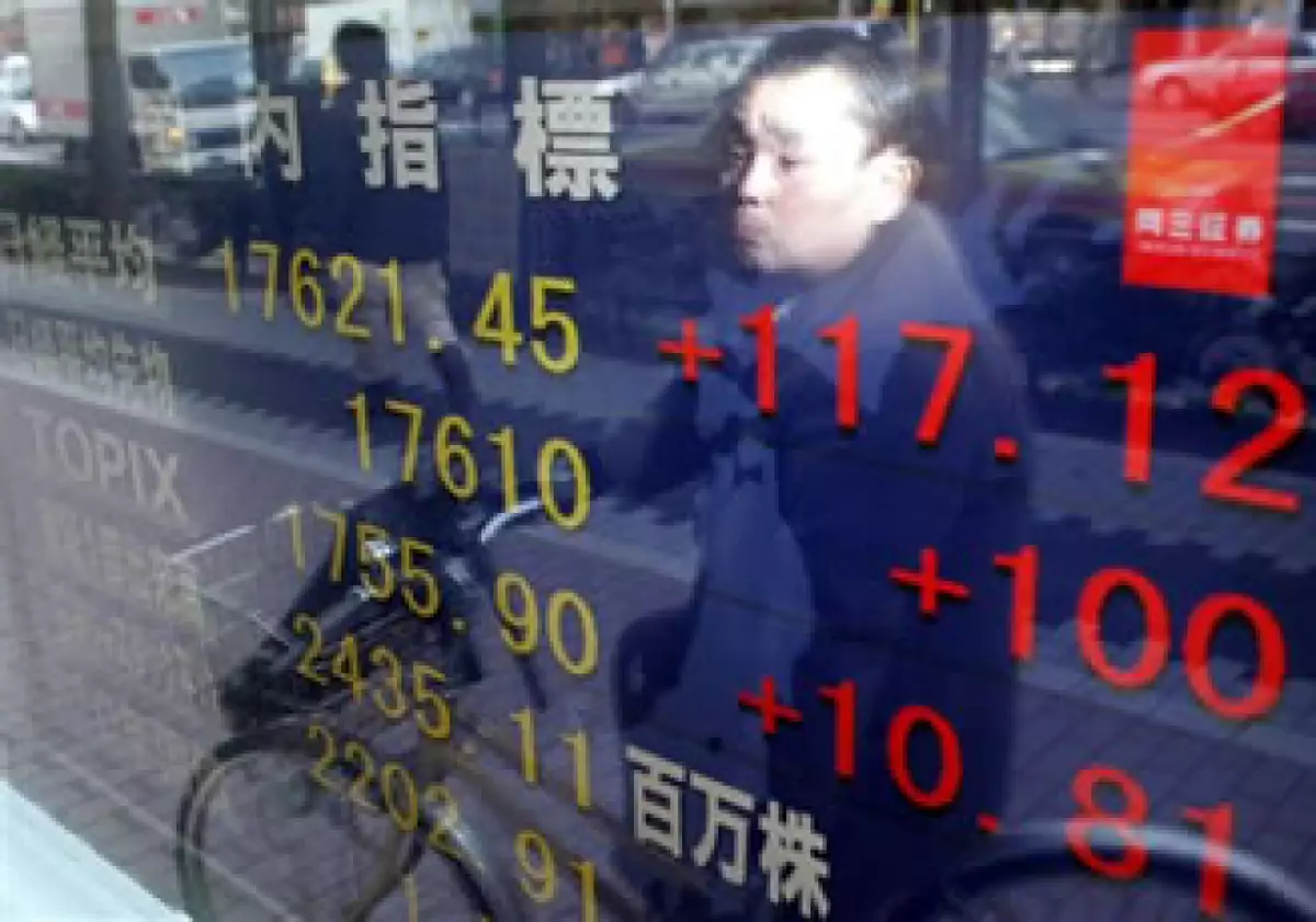 Japón no puede costear el financiamiento de riesgos eventuales, como la recuperación de desastres naturales, lo que ejerce más presión en el Banco Central para imprimir dinero. (Foto: AP)