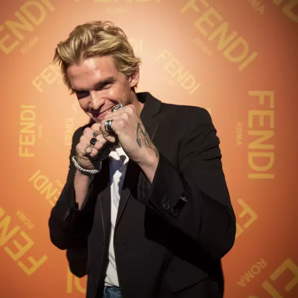 13_FendiSolarDream_Cody Simpson.JPG