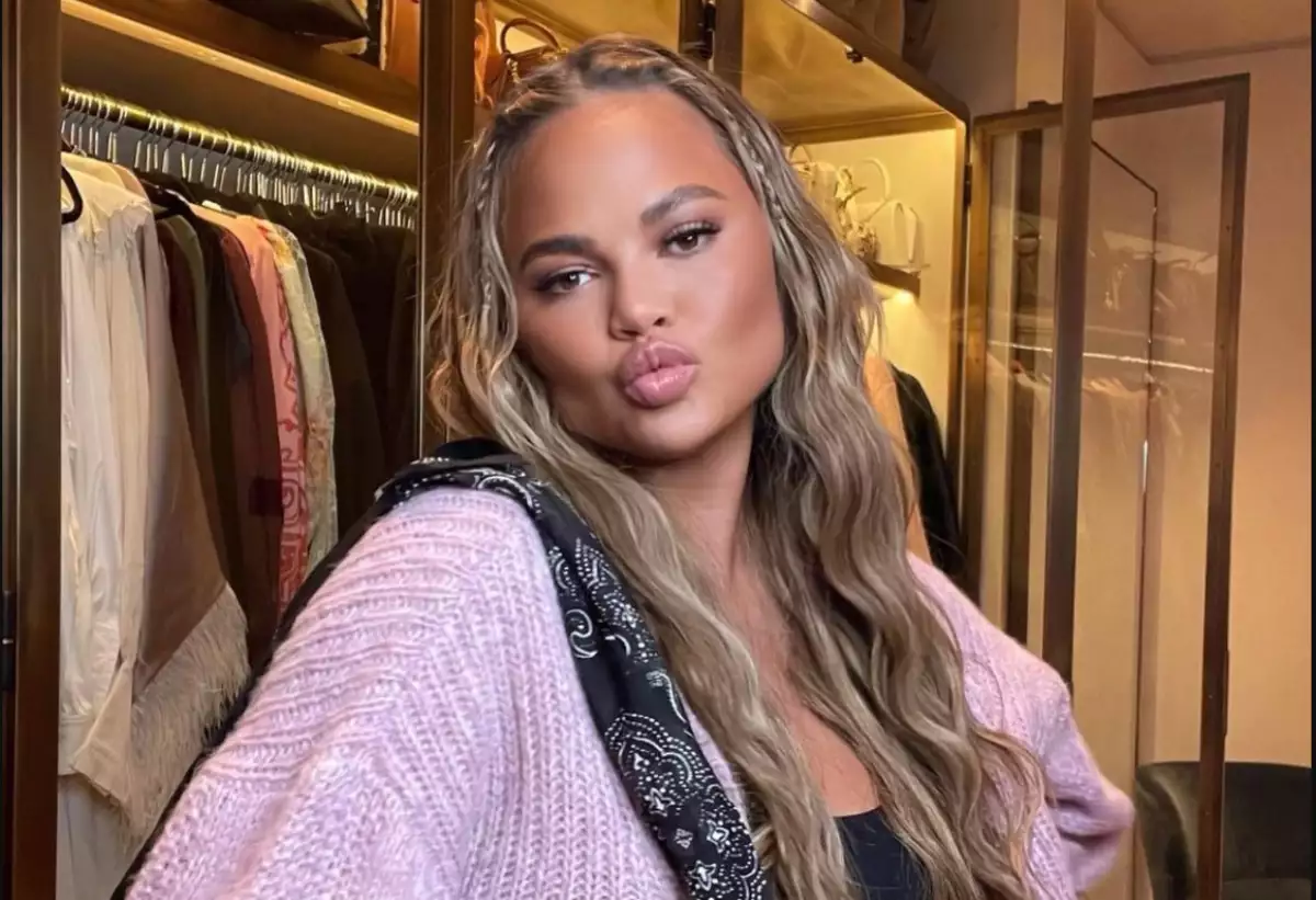 Chrissy Teigen 