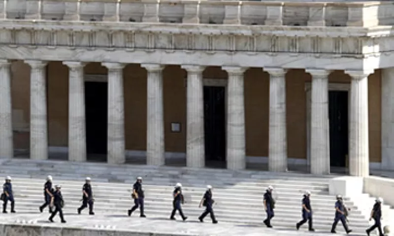El Gobierno griego reveló que no alcanzará sus objetivos presupuestarios este año ni en 2012. (Foto: Reuters)