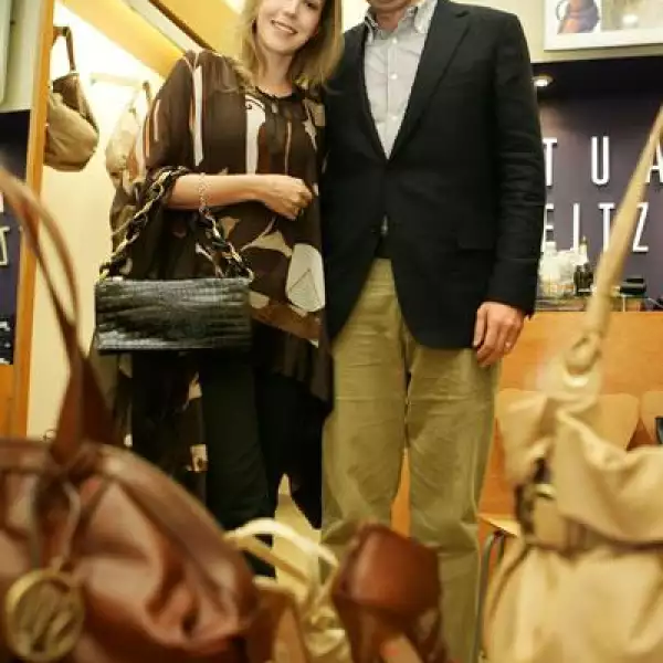 Stuart Weitzman Sociales