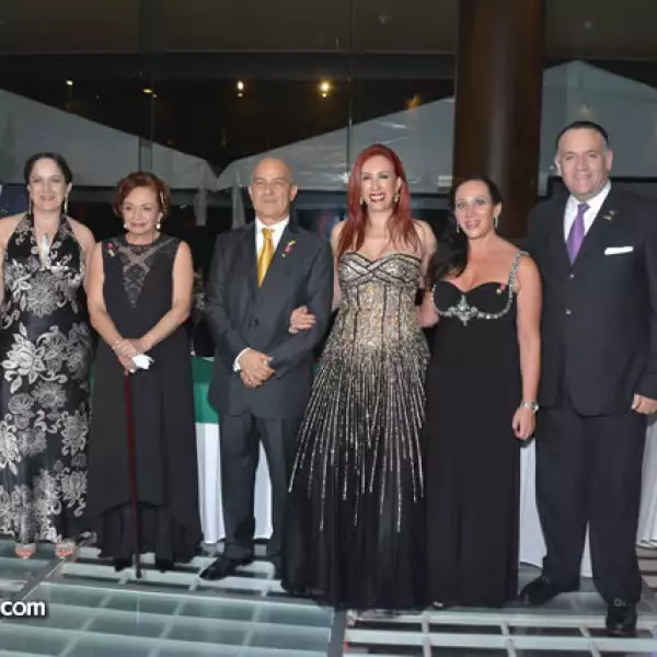 Paty Vela,Silvia Mondragón,Miguel Ángel González,Adriana de la Fuente,Liana Seidman,Miguel Ángel Borja