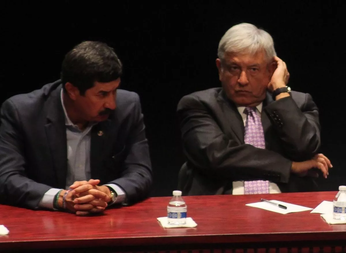 AMLO y Corral