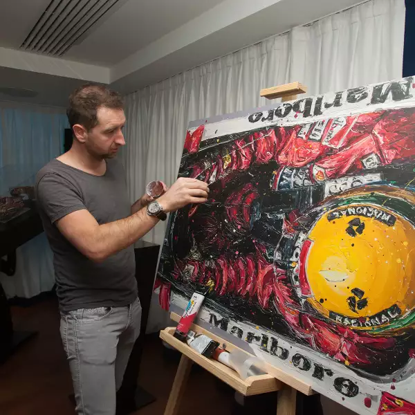 Subasta Fundación Checo Pérez