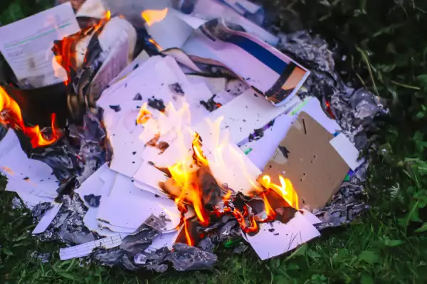 Paper_burning 