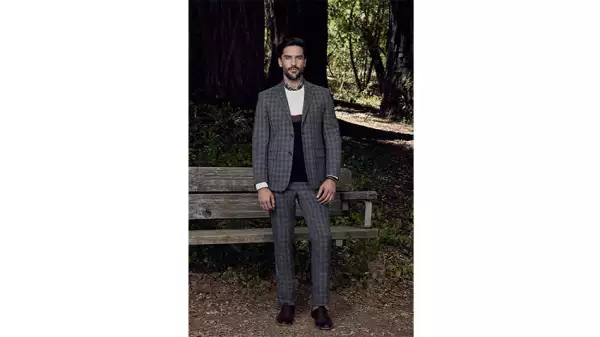 La ropa y accesorios que llevas contigo,