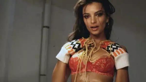 Emily Ratajkowski