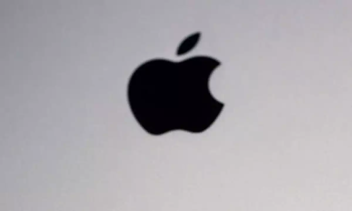 Misek ha revisado al alza el precio objetivo de la acción de Apple, de 500 dólares a 699. (Foto: AP)