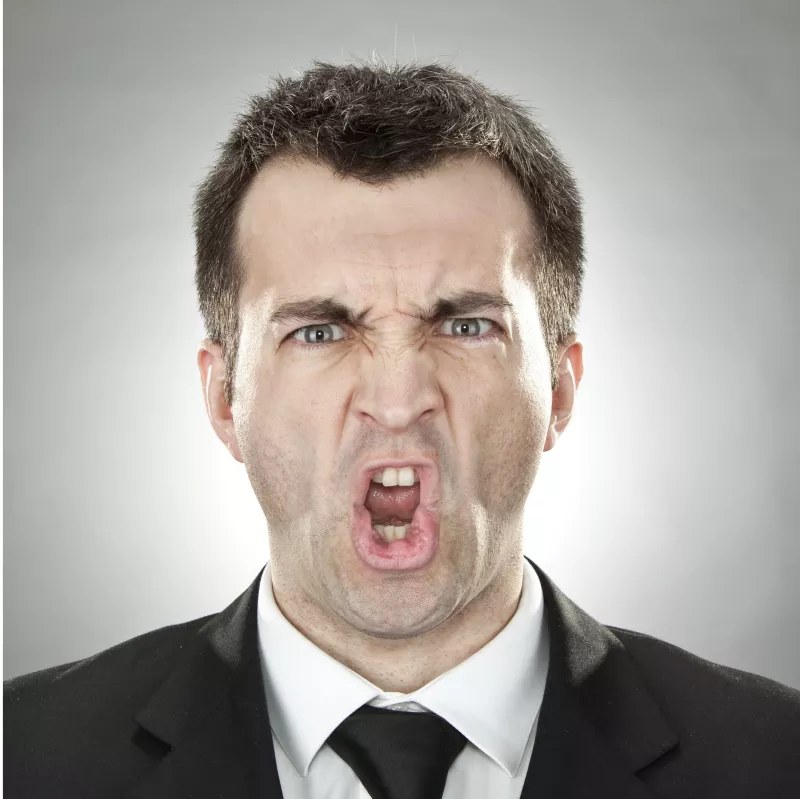 la forma en la que se dirige a los colaboradores puede perjudicar el desempeño del equipo.