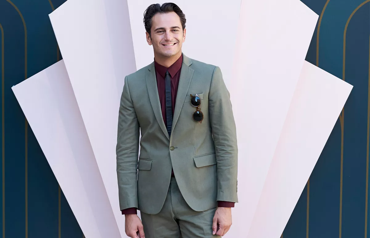 Asier-EtxeandIa-ALMODOVAR