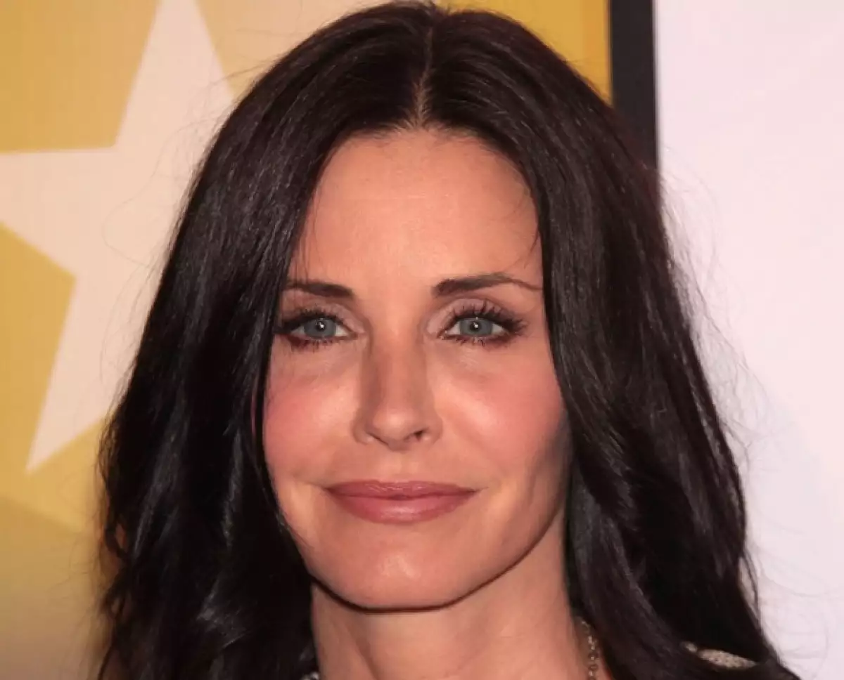 Courteney Cox.