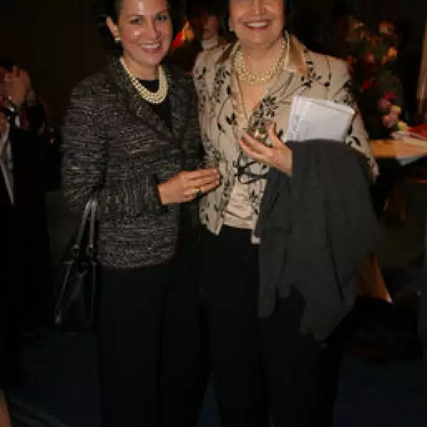 Adriana de Antuñano, Ana Luicia de Teresa