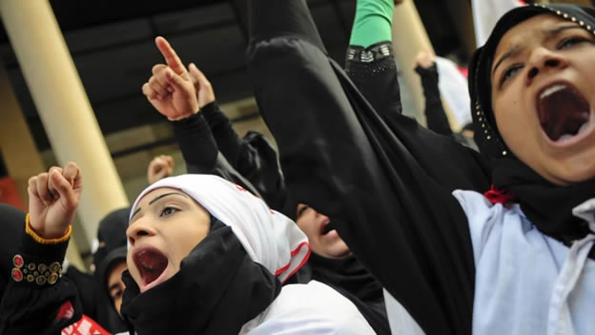 mujeres se manifiestan en bahrein