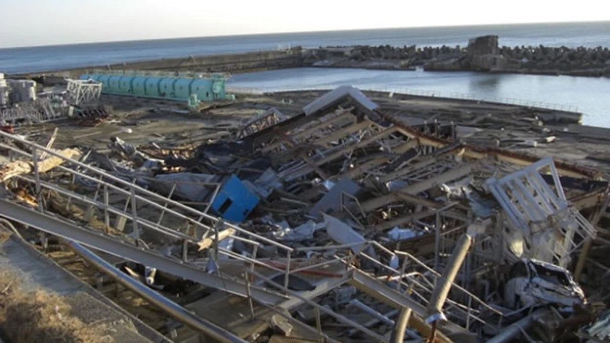 Exterior planta nuclear Fukushima