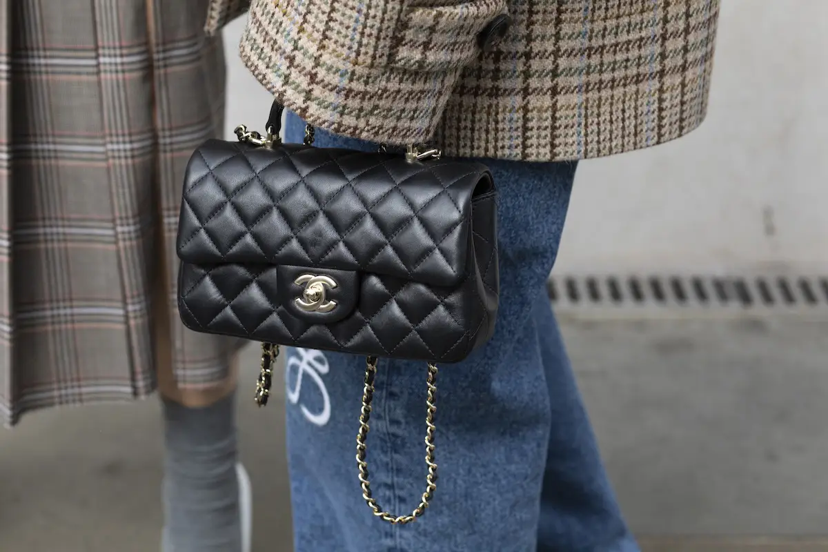 como-limpiar-bolsas-de-piel.jpg