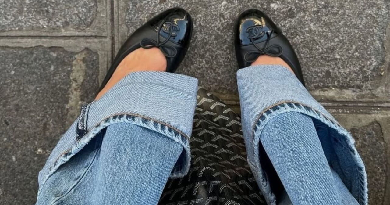 Jeans con flats, la tendencia ideal para cualquier plan (incluida la oficina)
