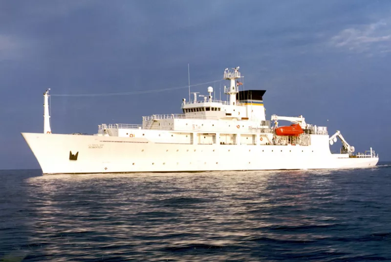  USNS Bowditch