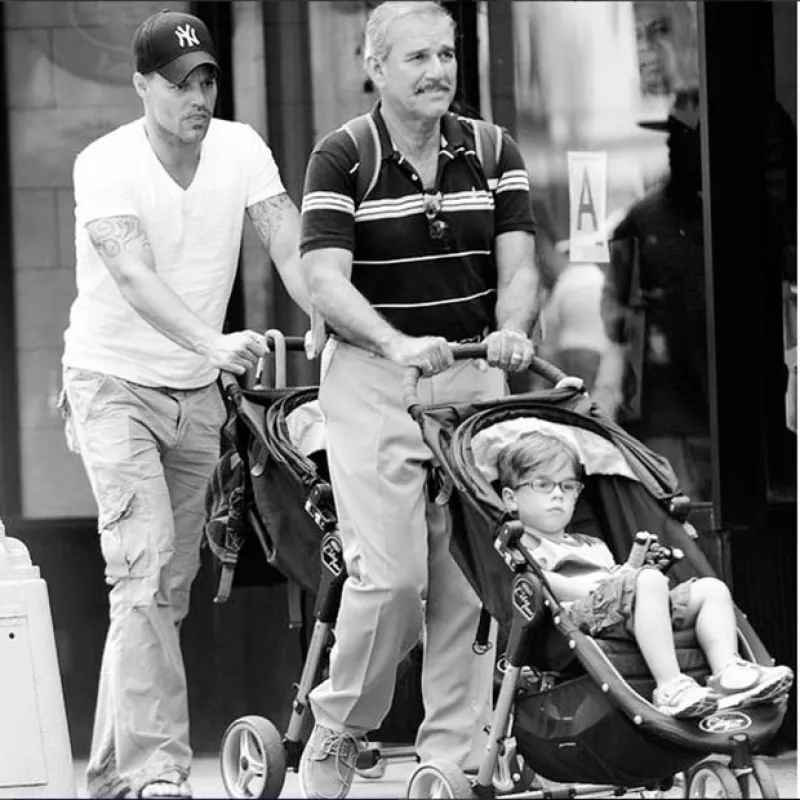 El cantante celebró este domingo a su papá, Enrique Martin, con una fotografía en la que lo llama "el mejor papá del mundo".
