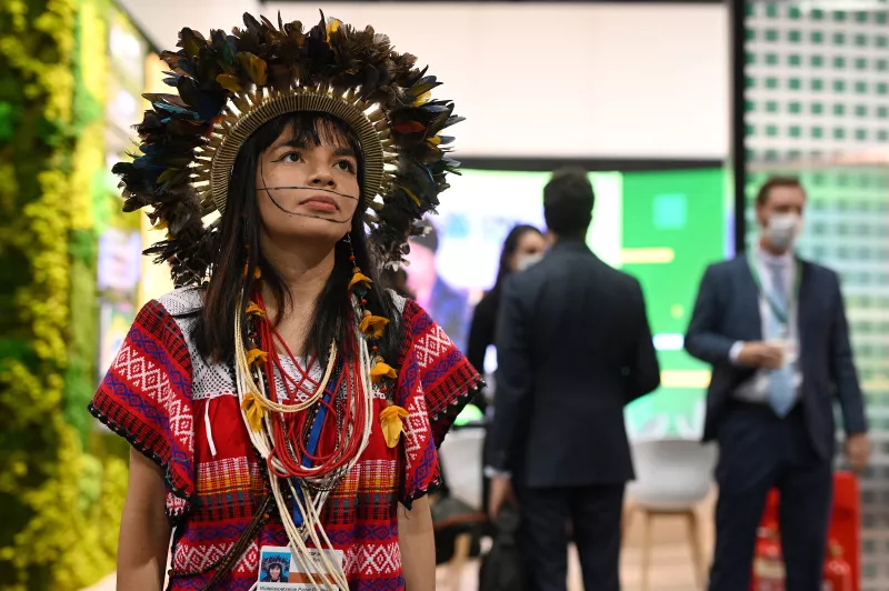 Walelasoetxeige Paiter Bandeira Surui en COP26