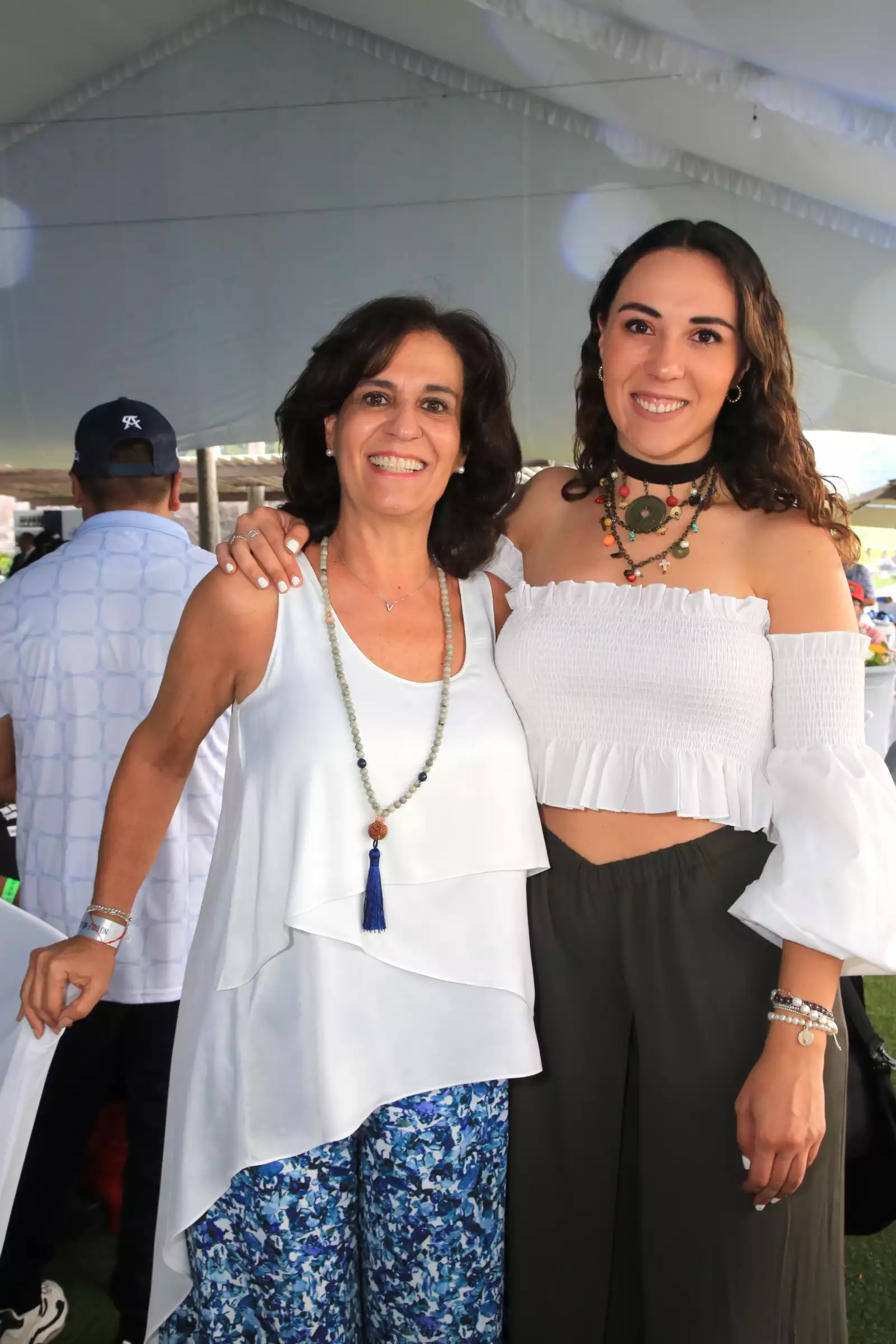 Verónica Cueli y Andrea Naves 