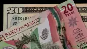 El peso retrocede frente al dólar