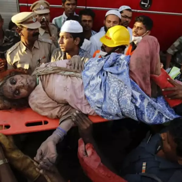 India edificio derrumbe 1