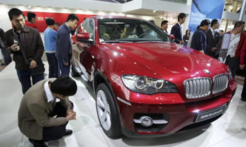 Los compradores chinos ayudaron a la empresa BMW a cobrar precios más altos. (Foto: AP)