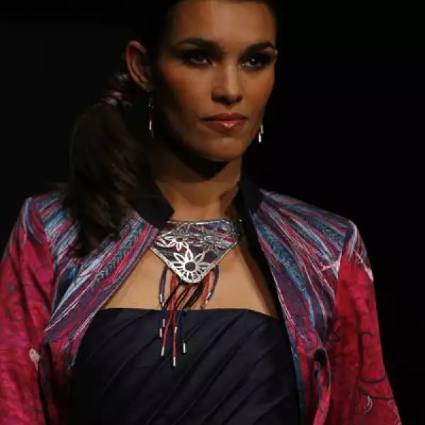 Desfile Pineda Covalin