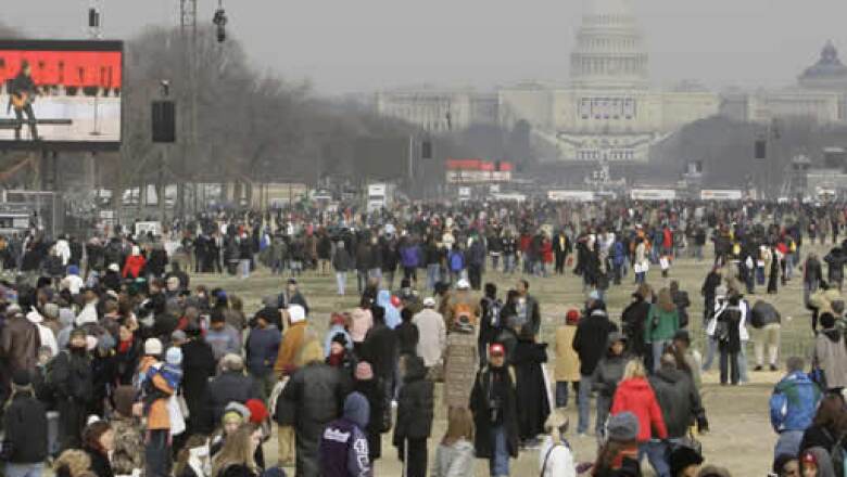 Cientos de miles de visitantes llegaron hasta Washington para las festividades de asunción.