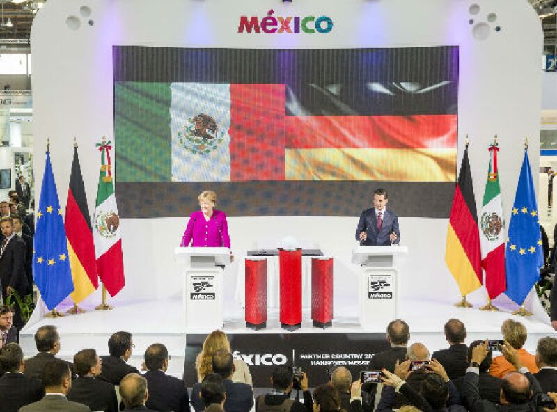 Pe�a y Merkel en la feria de Hannover Messe 2018