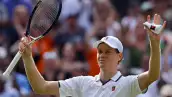 Con complicaciones, Sinner supera la primera ronda de Wimbledon 2026