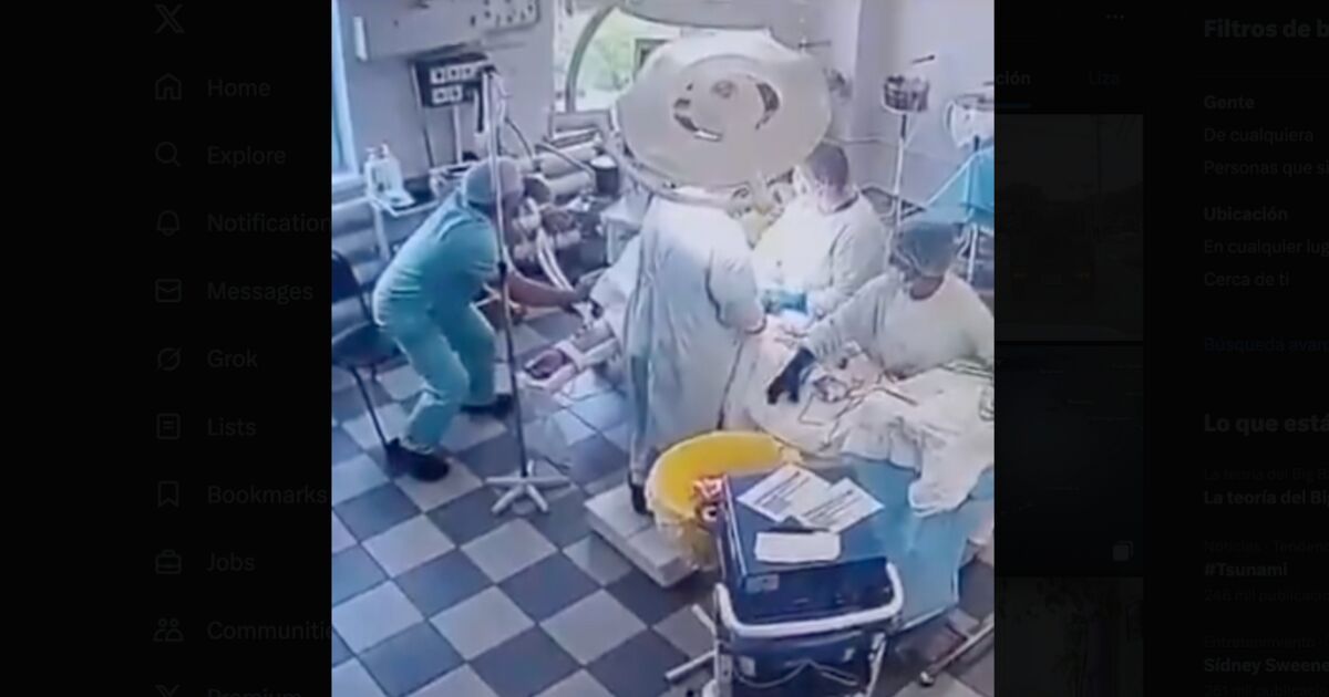 Cerrahlar Rusya'daki depremde operasyon sırasında durmazlar ve bu nedenle videoda görülür