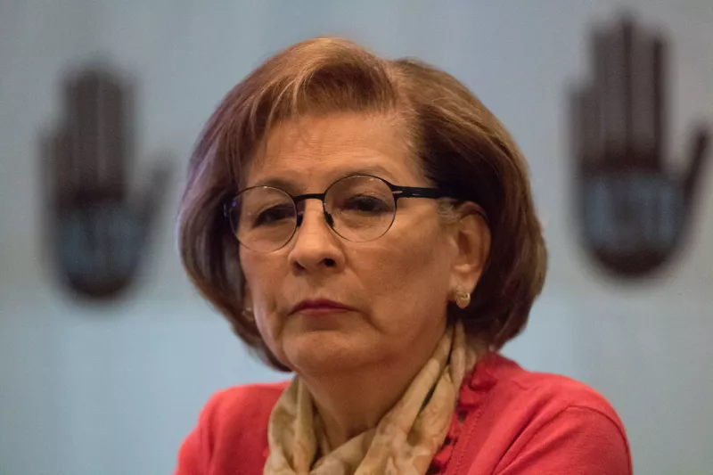 miranda-de-wallace-corte-hijo