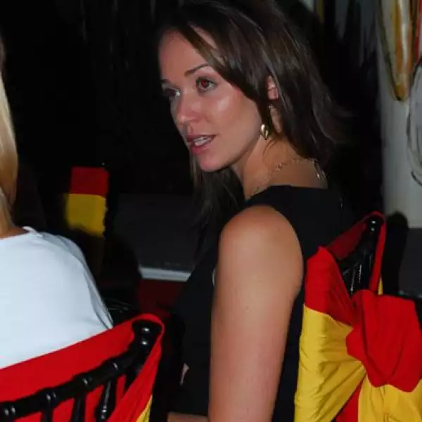 Cena contra el cáncer por  Cloe cim*ab