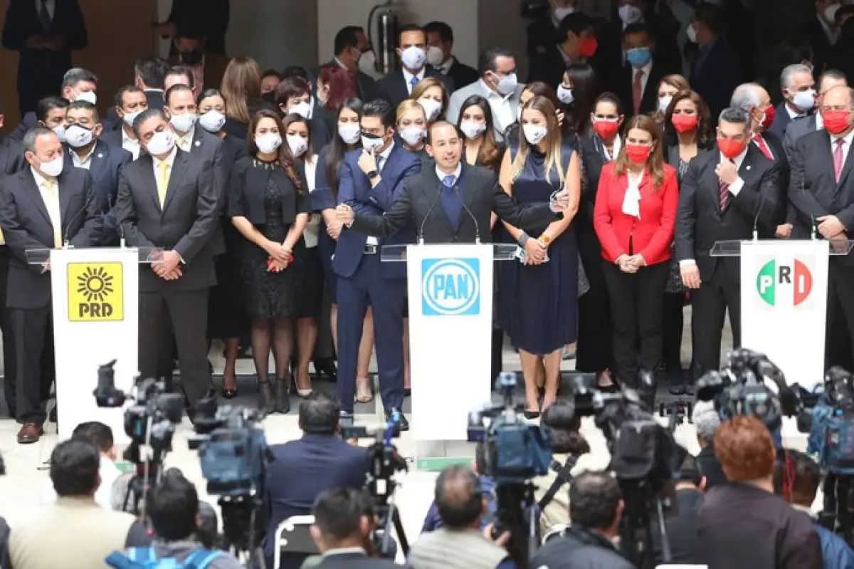 oposición contra Morena.jpeg
