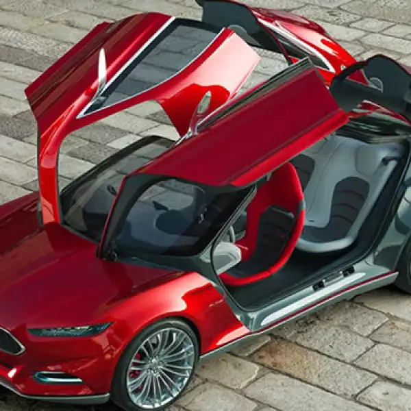 El EVOS Concept es un coupé con cuatro puertas de tipo ‘alas de gaviota’ y cuatro asientos independientes en su interior.