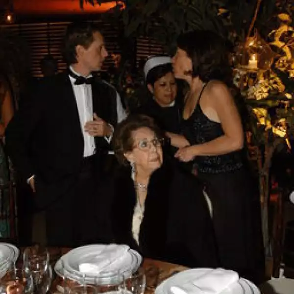 Juan Carlos Peralta, María  de Lourdes viuda de Peralta, María Quintero