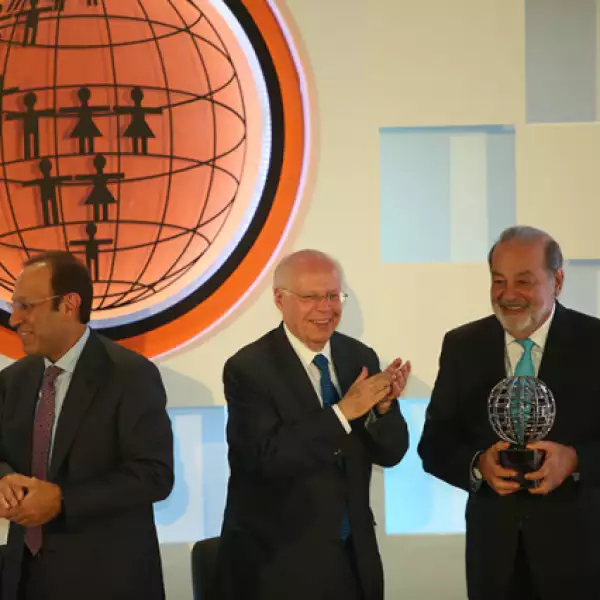 Marco Antonio Slim, José Narro y Carlos Slim