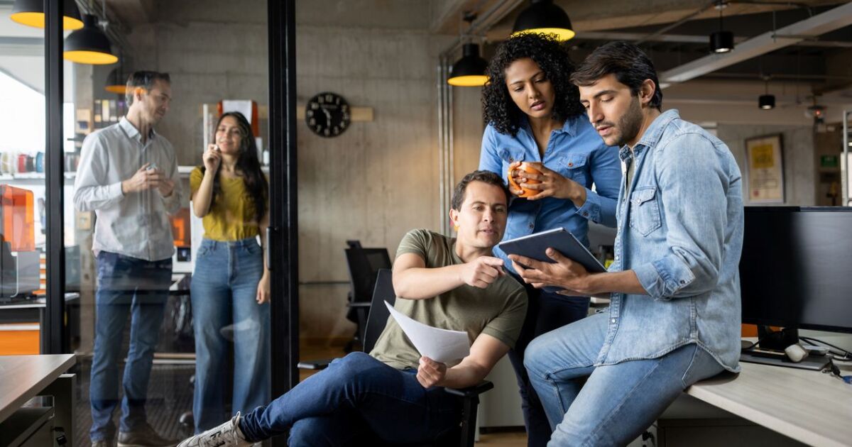 Her şeyi bildiğini sanan lider çoktan kaybetmiştir