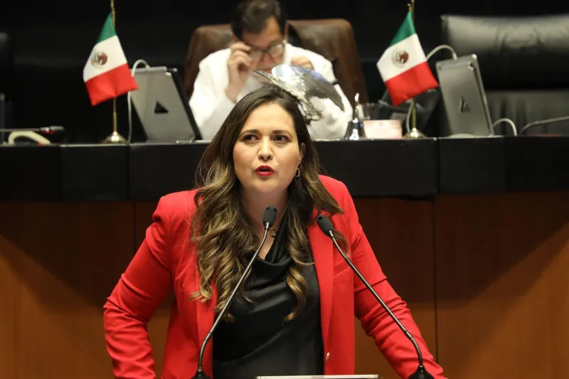 cinthya-lopez-castro.jpg