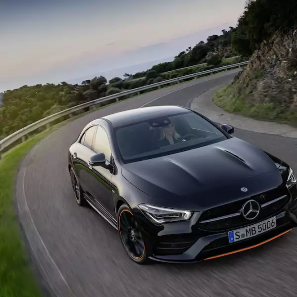 Das neue Mercedes-Benz CLA Coupé: So schön kann automobile Intelligenz sein
The new Mercedes-Benz CLA Coupé: Automotive intelligence can be this beautiful