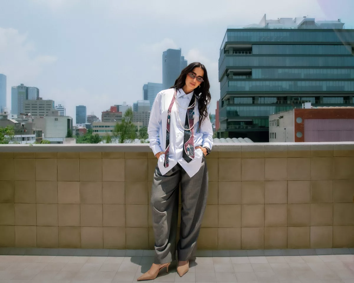 Bárbara de Regil posa en exclusiva para Quién por el estreno de la quinta temporada de la serie Rosario Tijeras