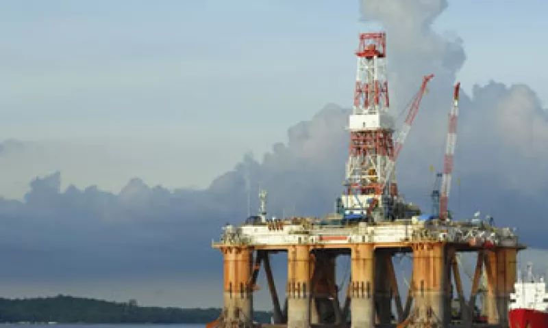 La empresa enfrenta serios rezagos en materia de producción petrolera. (Foto: Getty Images)