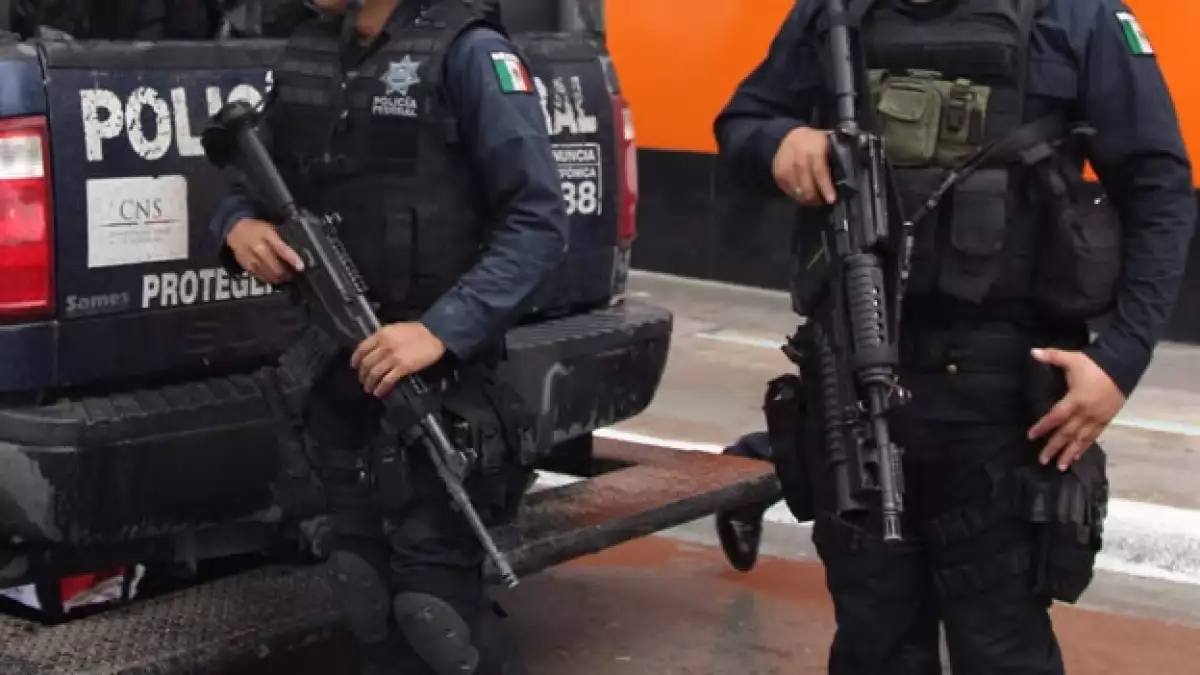Integrantes de la Policía Federal realizan un operativo de vigilancia en Reynosa, al norte de Tamaulipas