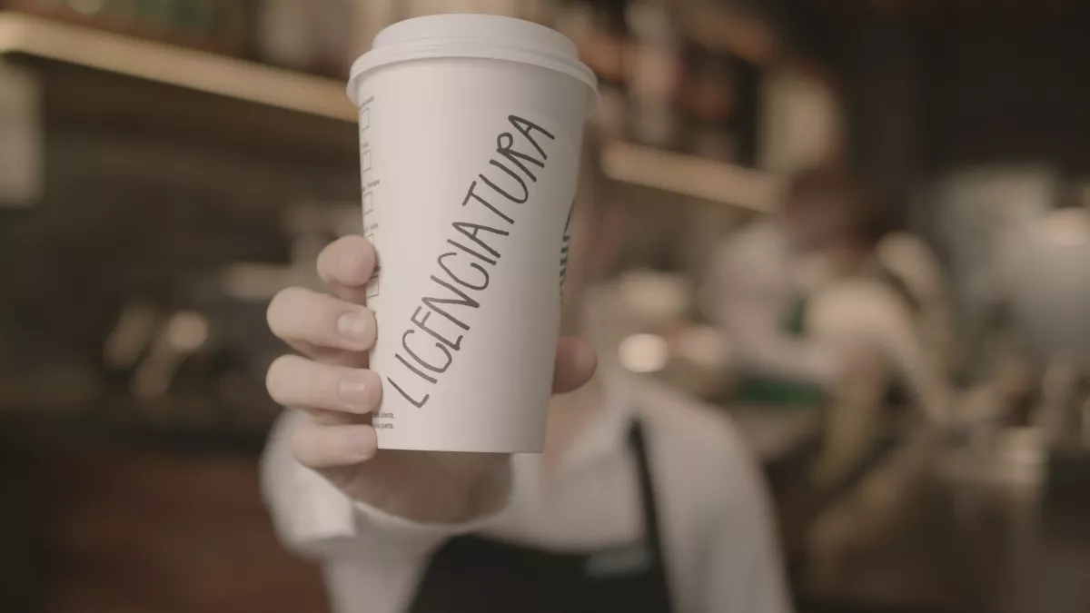 Starbucks College ofrecer beneficios a sus partners para su desarrollo profesional.