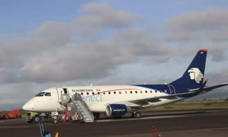 Las nuevas condiciones laborales reforzarán el plan de negocios en el corto y mediano plazo, dice Aeroméxico. (Foto: Cuartoscuro)