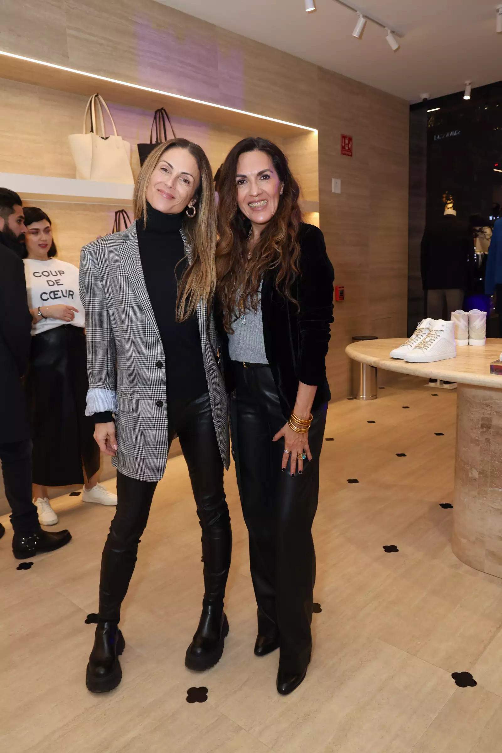 Lety Roman y Luciana Vázquez 