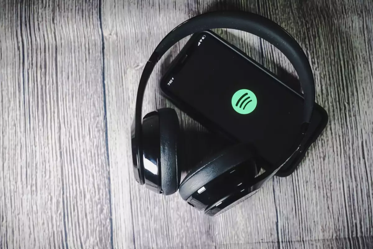 Spotify sale de Rusia
