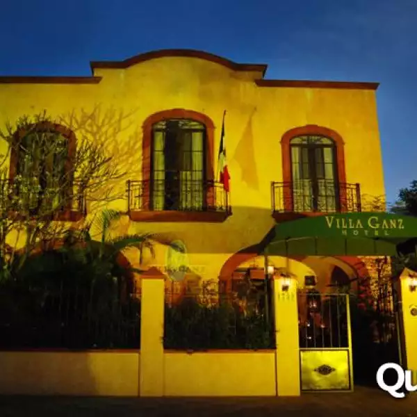 Premiación de Sally Rangel Villa Ganz