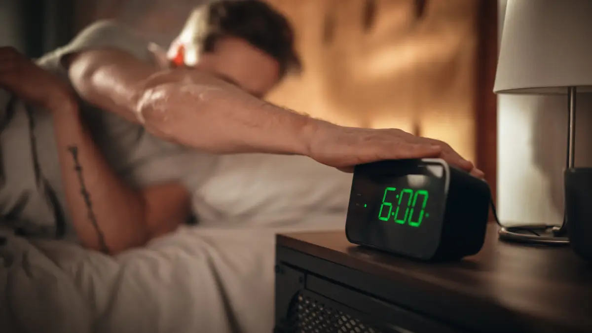 ¿Hay beneficios por despertar temprano?